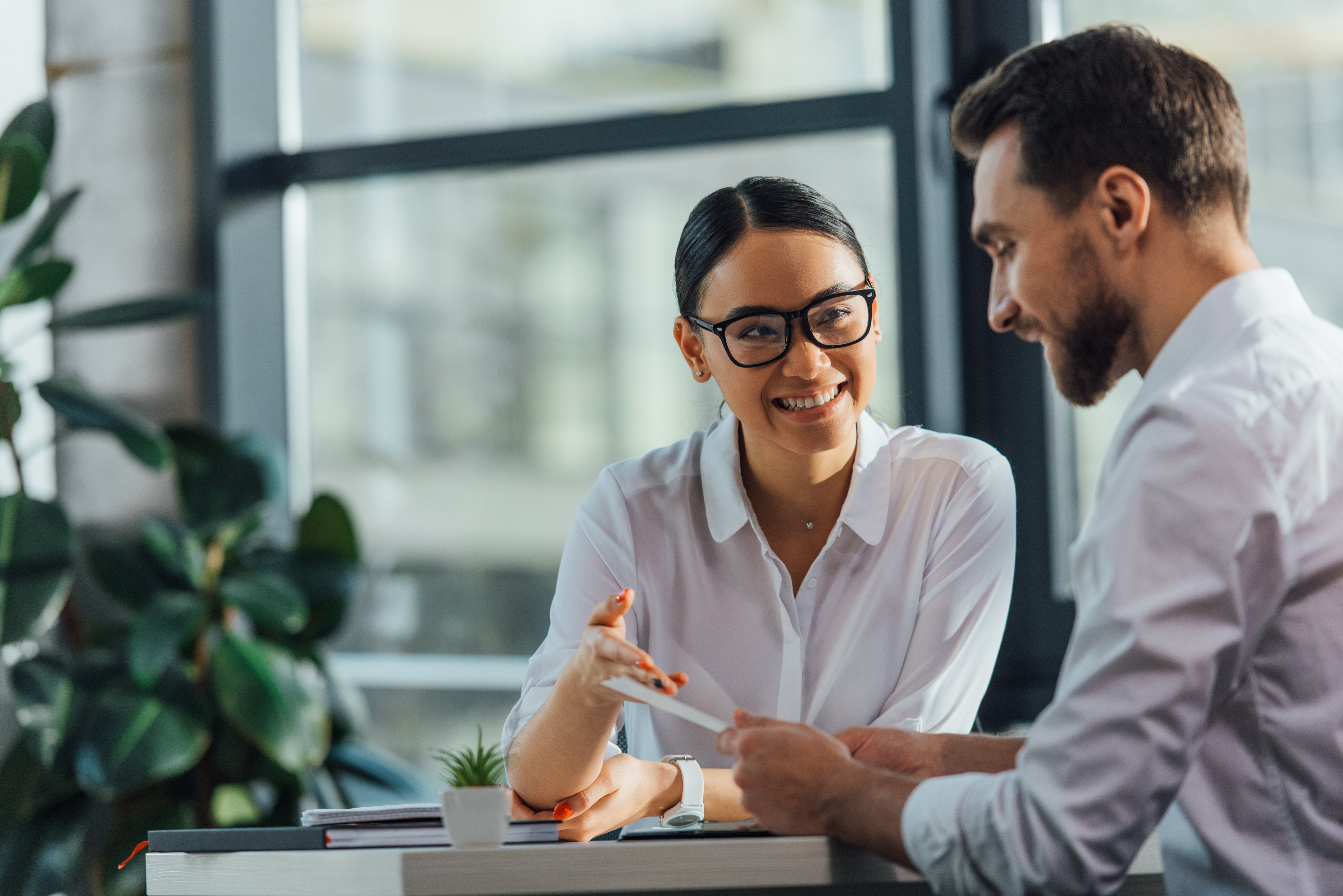 a finance expert talking to a client